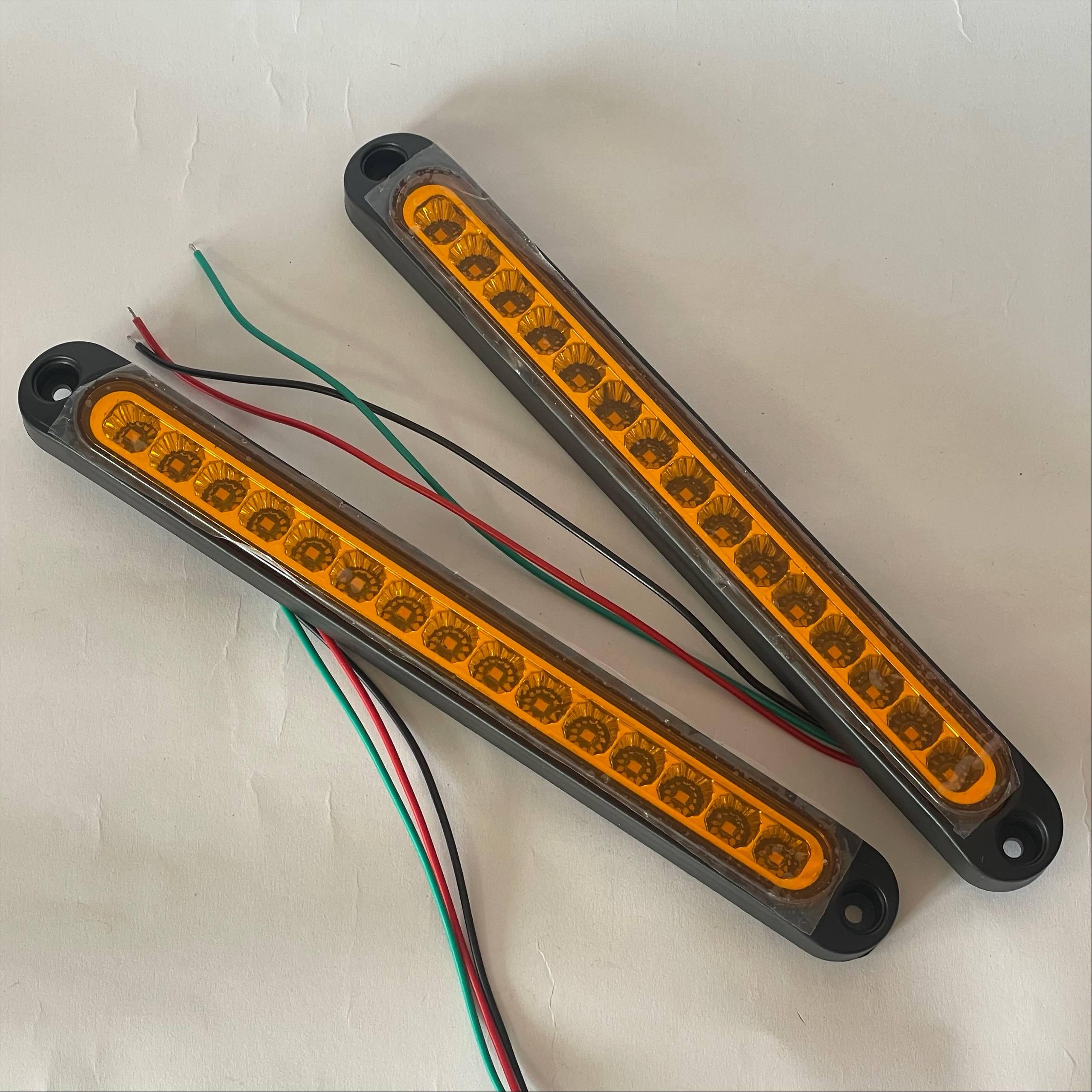 Ліхтарі габаритні для причепа/водонепроникні для вантажних автомобілів 12/24 В