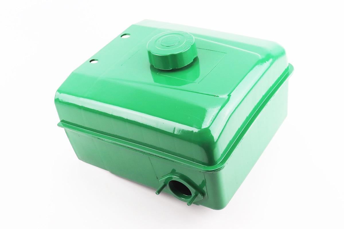 Бак топливный для двигателей R175A/R180NM 230x210x140 мм пластик/под кран/старого образца/выступ. Горловина/отверстие под шланг с крышкой Бак топливный для двигателей R175A/R180NM 230x210x140 мм пластик/под кран/старого образца/выступ. Горловина/отверстие под шланг с крышкой