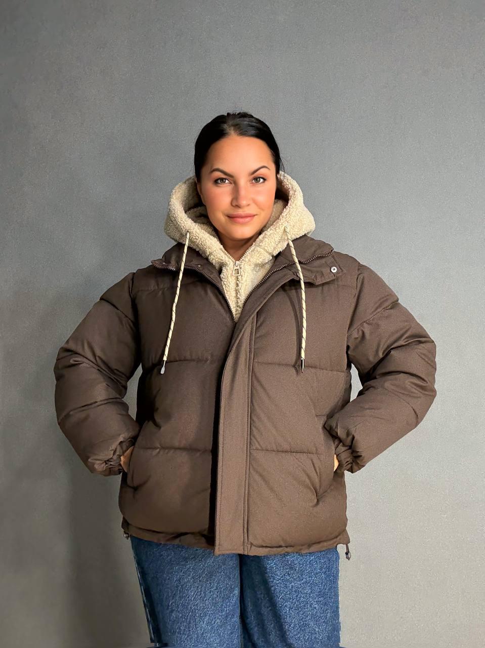 Куртка жіноча LADY YEP 8096 оверсайз з капюшоном і хутром тедді р. 44 Коричневий (4796) - фото 7