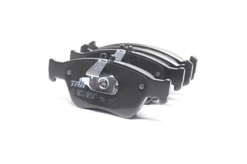 Тормозные колодки дисковые TRW Mercedes C-Class W202 clk c208 передние (Engine Components GDB1205)