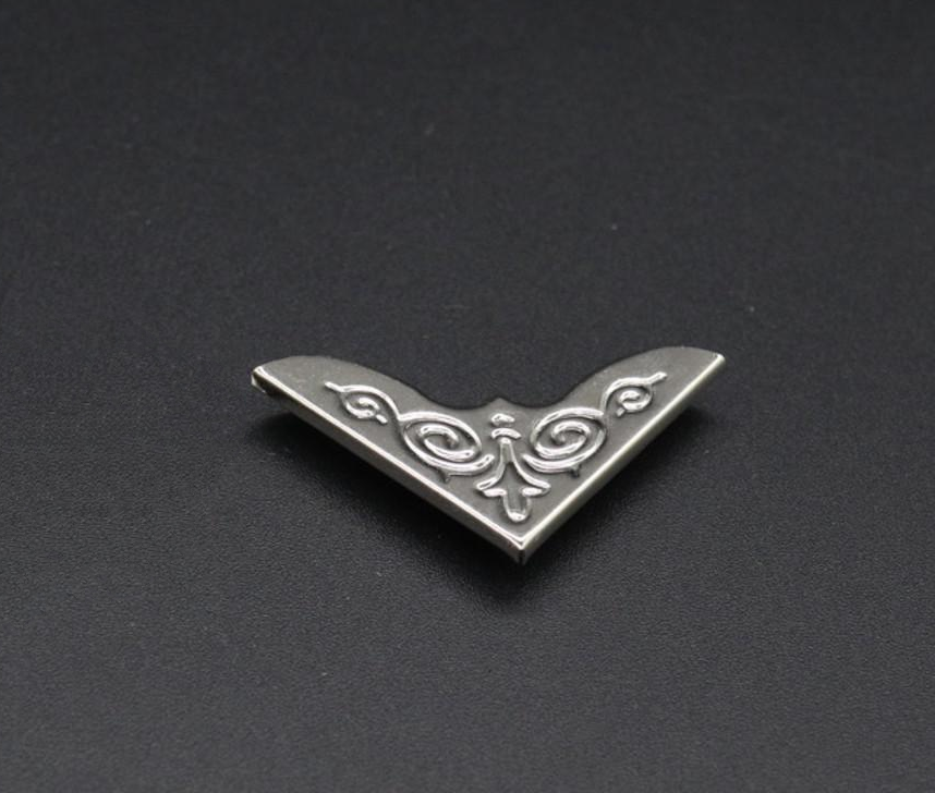 Уголок декоративный металлический 30х30х4 мм Никель (64577110)