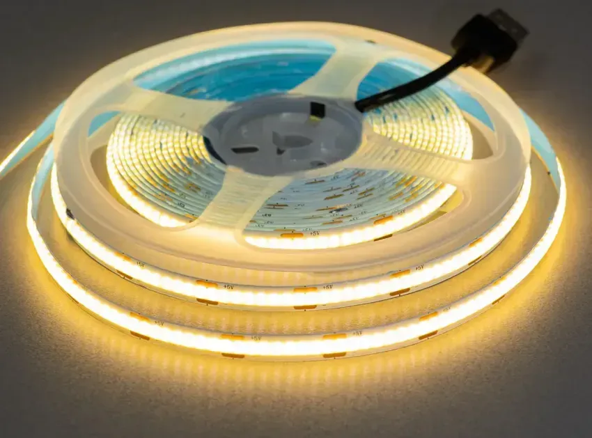 Світлодіодна стрічка 5V USB WW 5 м (YL6248)