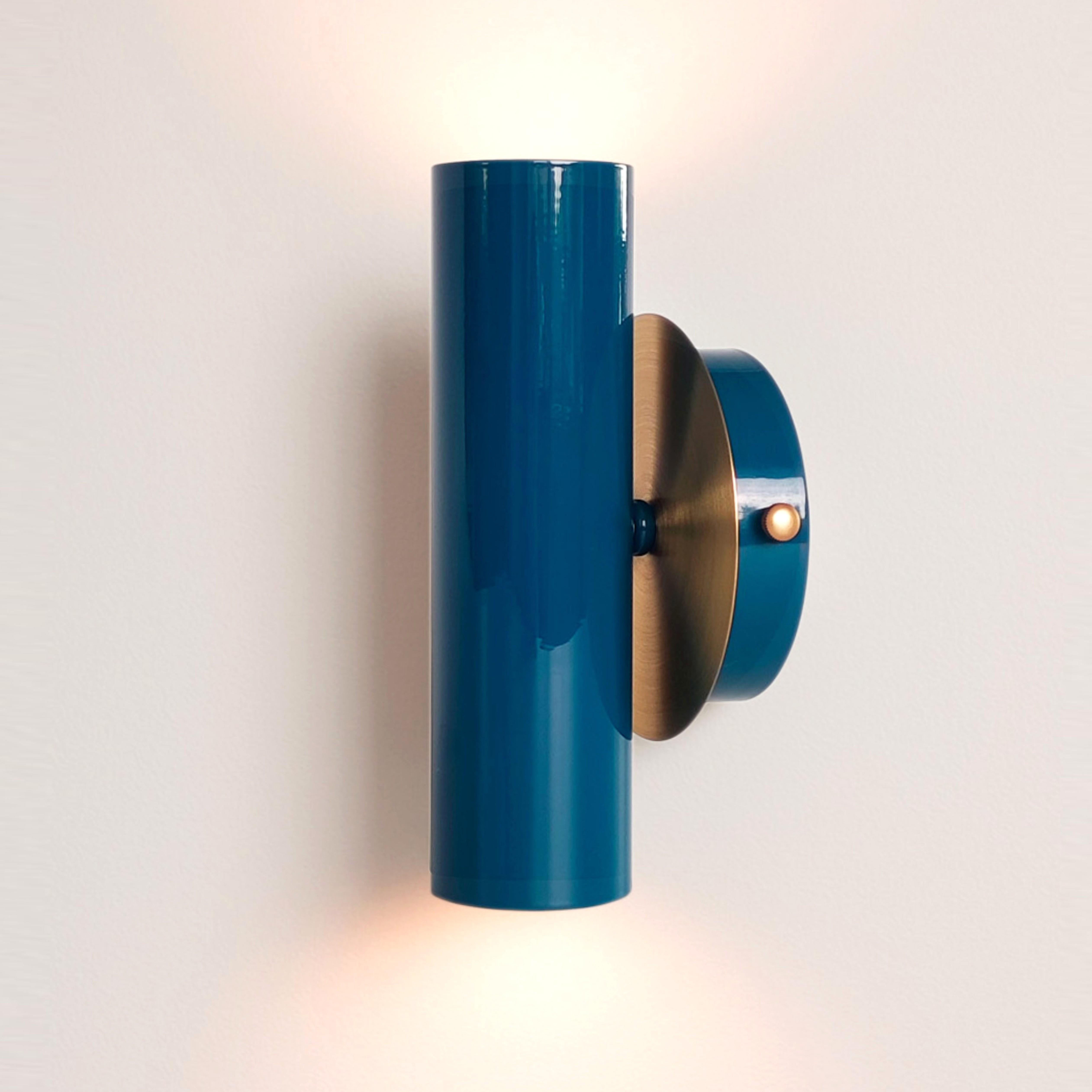 Настенный двойной светильник Gaff Design с деталями из латуни для ванной или спальни Синий (BRASS4) - фото 5 Настенный двойной светильник Gaff Design с деталями из латуни для ванной или спальни Синий (BRASS4) - фото 5