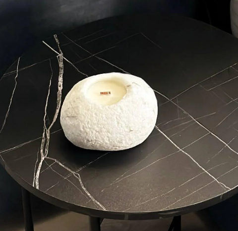 Аромасвеча из натурального камня и соевого воска M Белый мрамор (25760815)