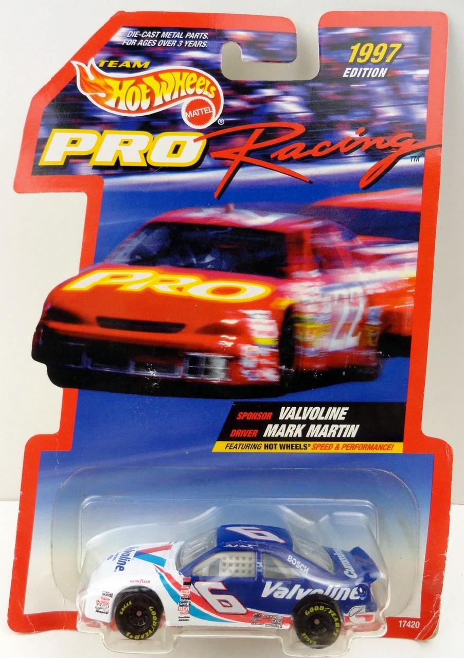 Іграшкова машинка Hot Wheels Ford Thunderbird Mark Martin №6 Valvoline 1997 Pro Racing NASCAR (17420)