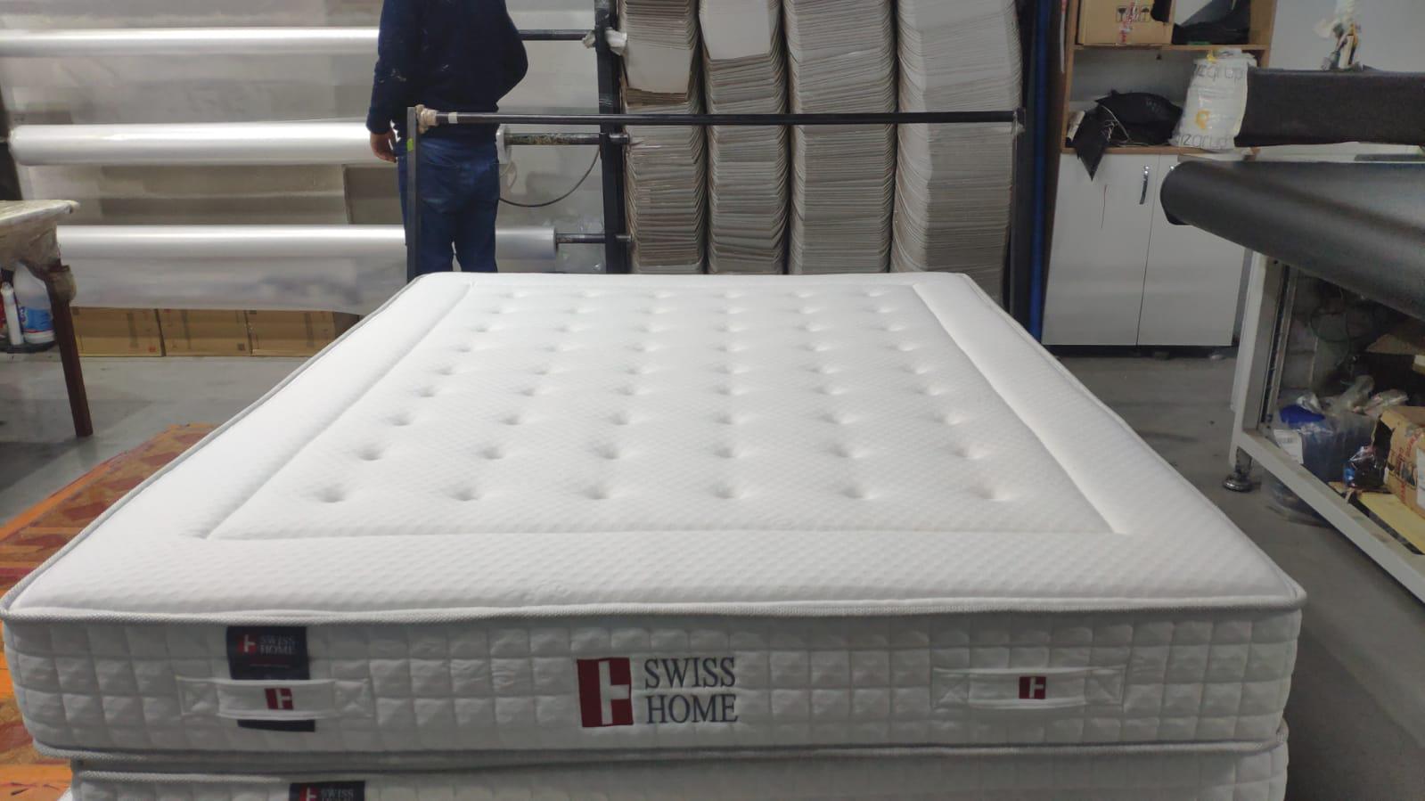 Матрас беспружинный ортопедический SwissHome Geneva 22 см 200х200 см (Geneva200) - фото 4 Матрас беспружинный ортопедический SwissHome Geneva 22 см 200х200 см (Geneva200) - фото 4