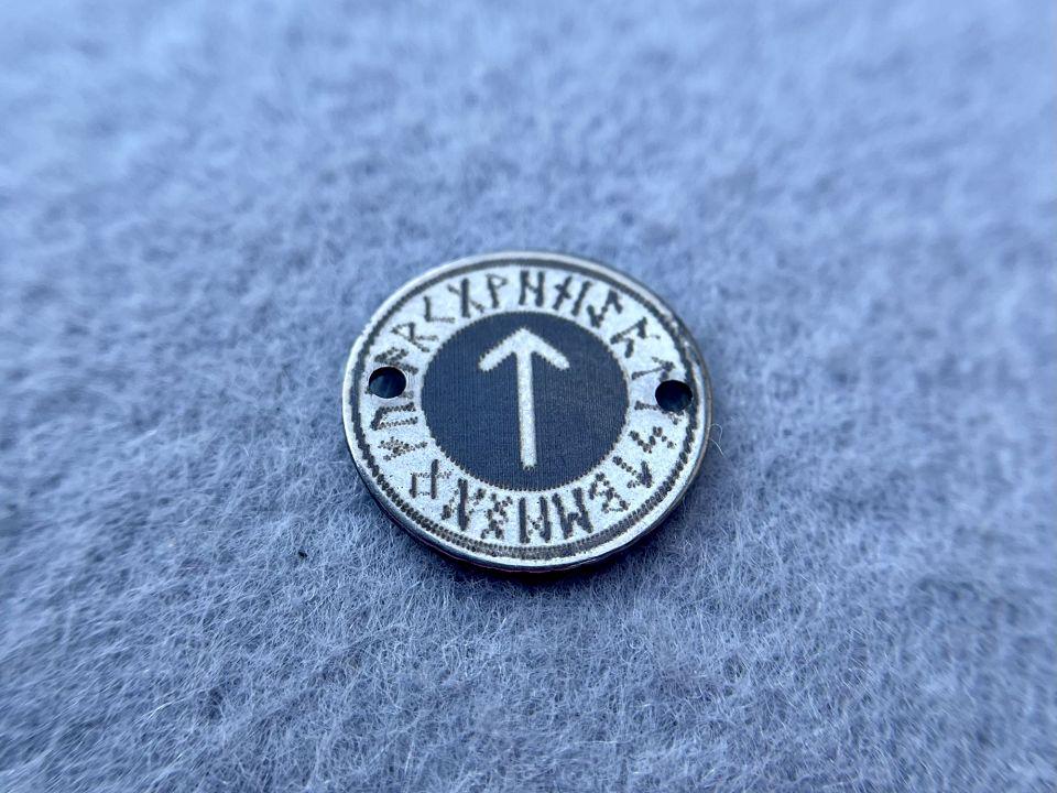 Коннектор из нержавеющей стали 12х12х1 мм