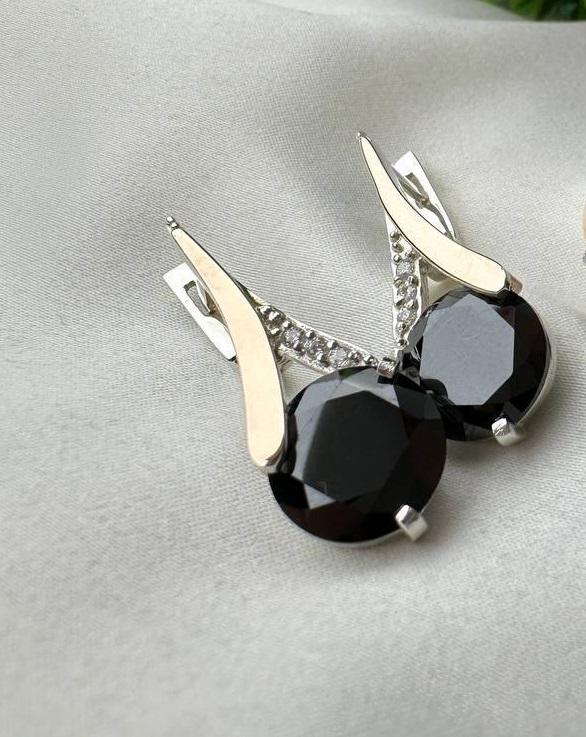 Серьги Глория из серебра 925 со вставкой золота 375 белые камни Черный (2976466267)