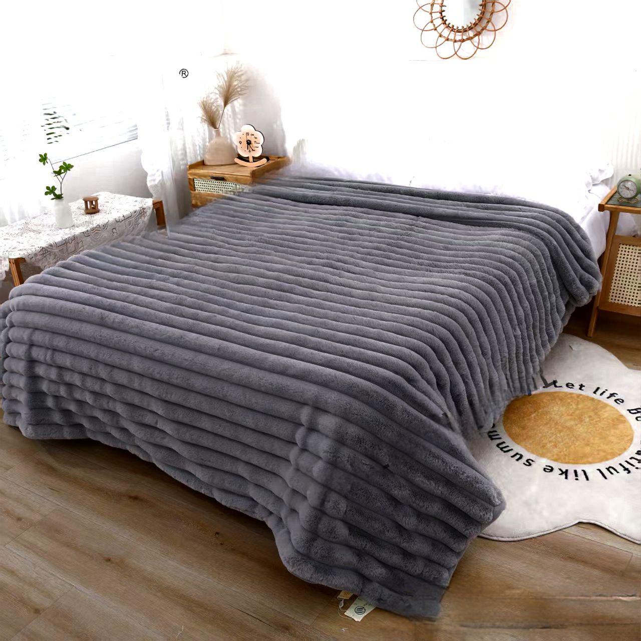 Плед-покрывало меховой Malloory Home Шиншилла King Size 230x250 см Темно-серый (1766) Плед-покрывало меховой Malloory Home Шиншилла King Size 230x250 см Темно-серый (1766)