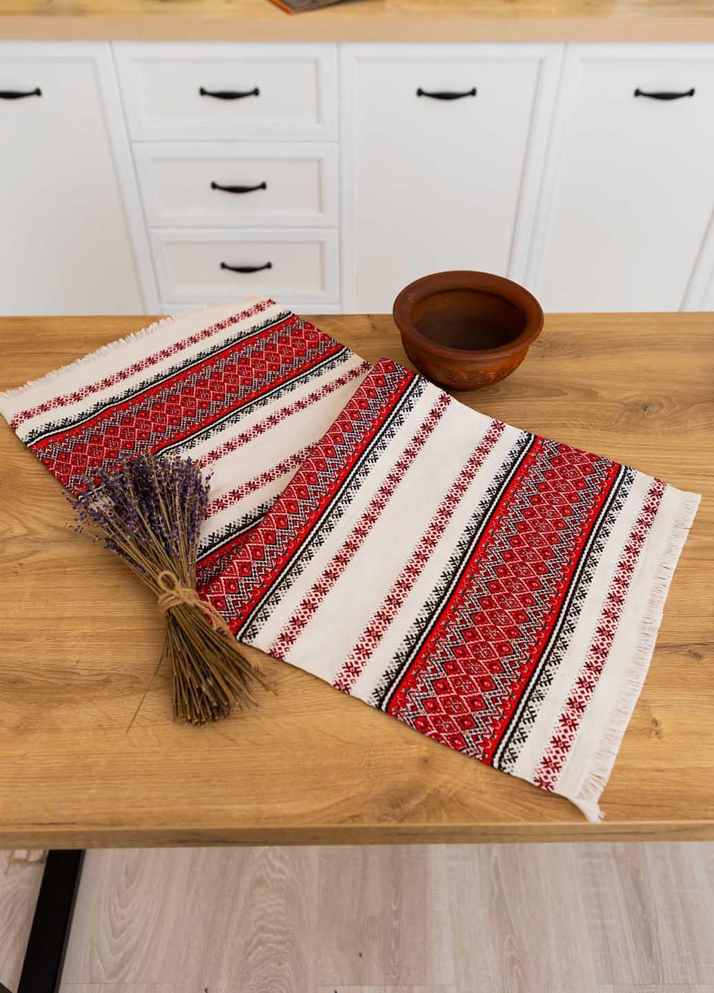 Рушник вишитий з українським орнаментом 75х35 см (мст1-1-35)