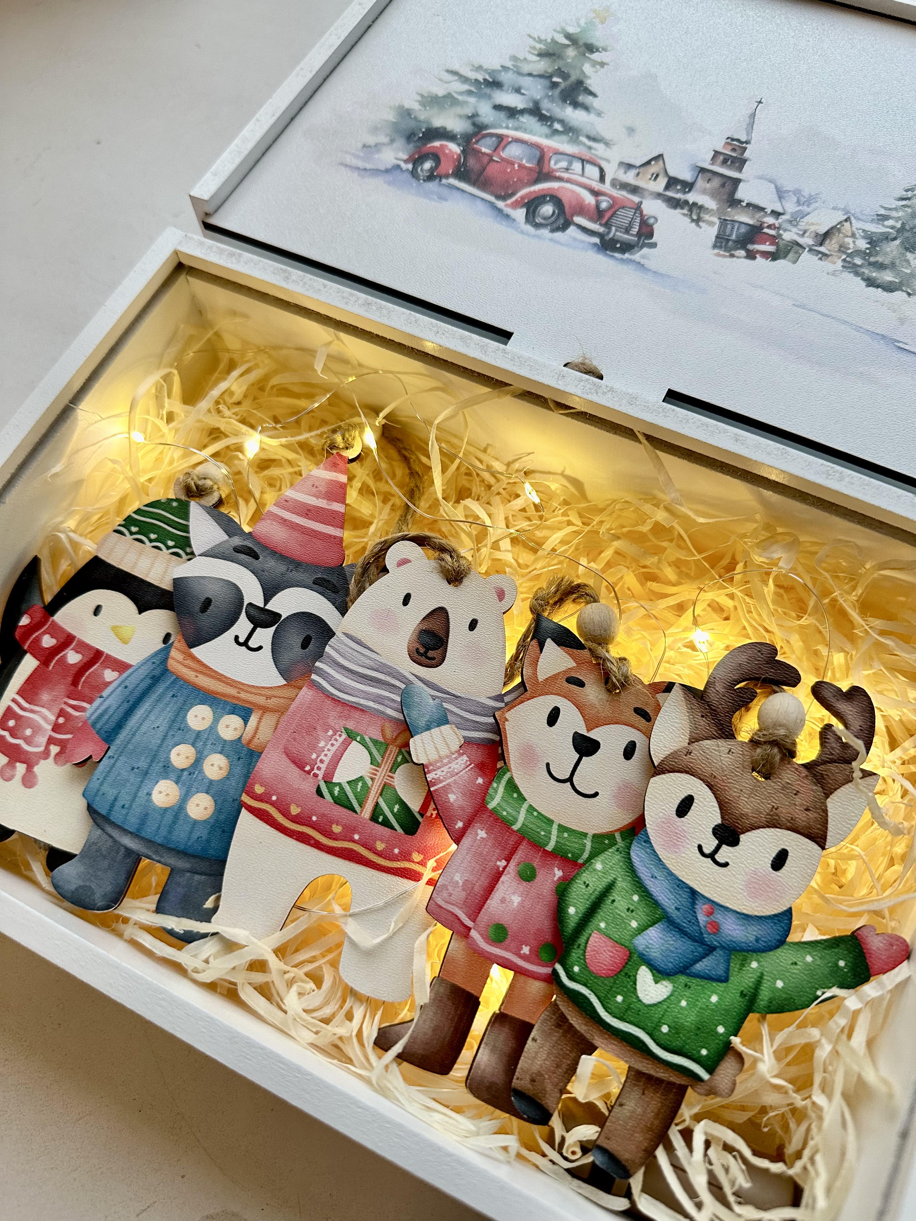 Набір новорічний з іграшками у святковій дерев'яній коробочці 5 шт. - фото 6 Набір новорічний з іграшками у святковій дерев'яній коробочці 5 шт. - фото 6