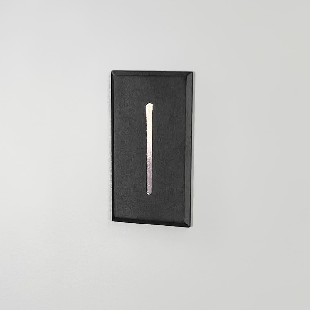 Светильник для лестницы со световой линией 100х55 мм Черный (10017) - фото 1 Светильник для лестницы со световой линией 100х55 мм Черный (10017) - фото 1