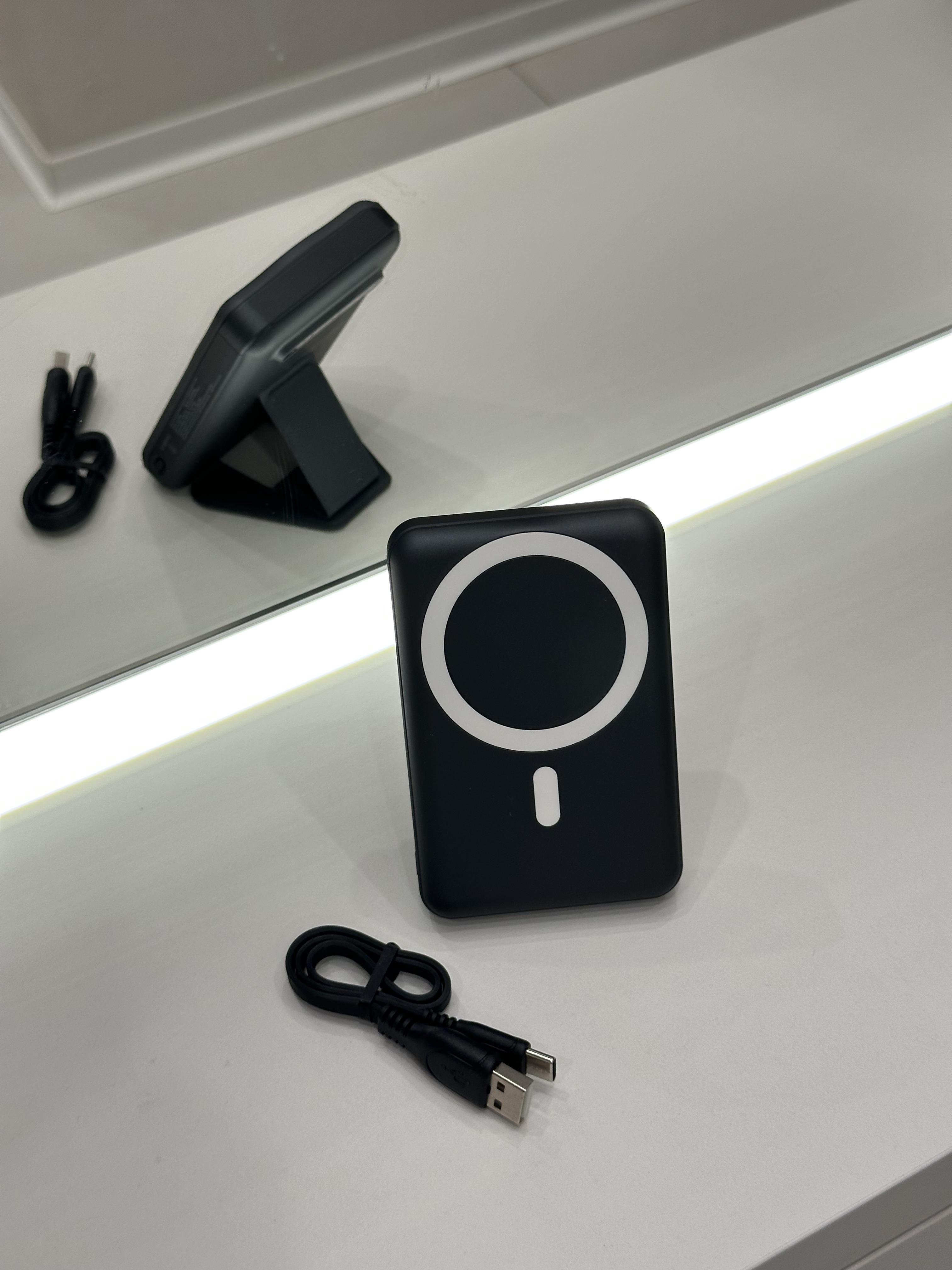 Повербанк AOGUERBE 10000 mah/22,5 w для Черный