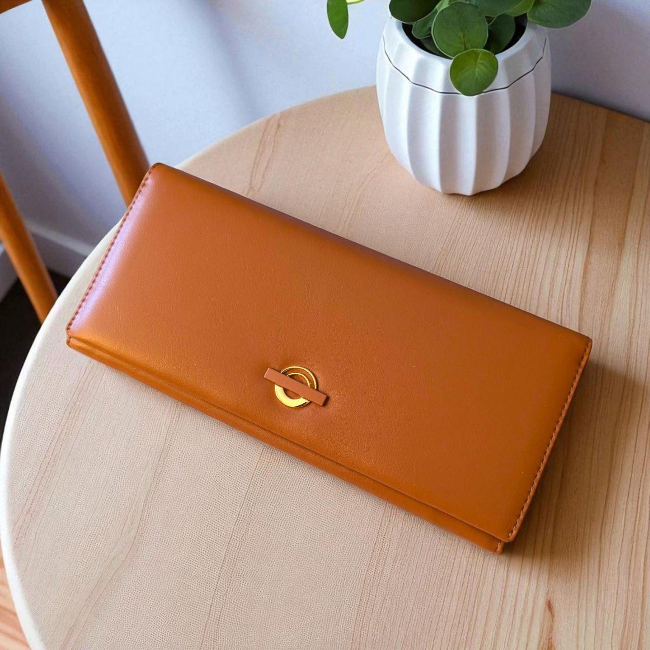 Кошелек женский на магните с внутренней застежкой для монет TAILIAN F-982-1 19х9,5 см Светло-коричневый (F-982-1) Кошелек женский на магните с внутренней застежкой для монет TAILIAN F-982-1 19х9,5 см Светло-коричневый (F-982-1)