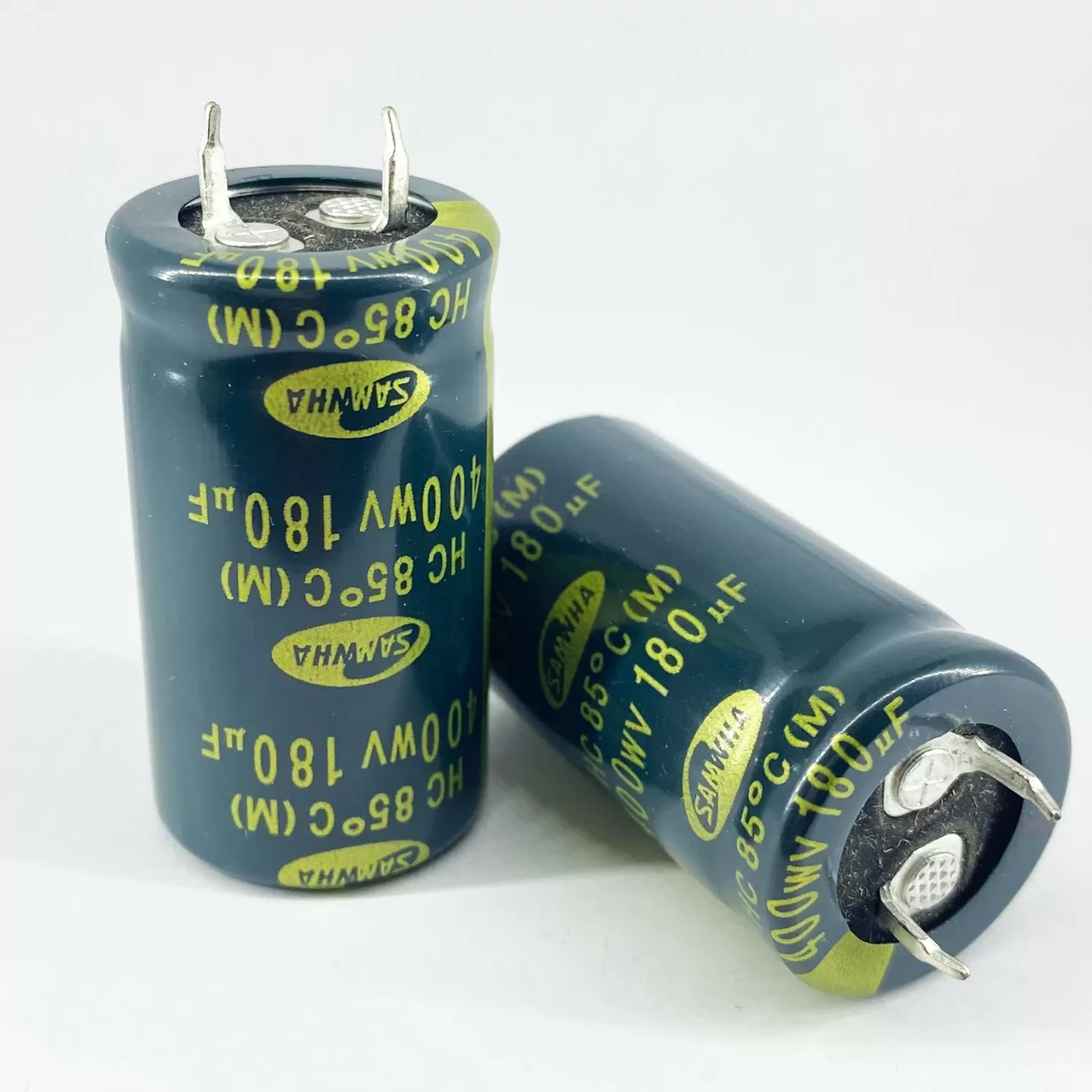 Конденсатори електролітичні SAMWHA 180 мкф 400V 22x40 мм 85 °C (1955358017)