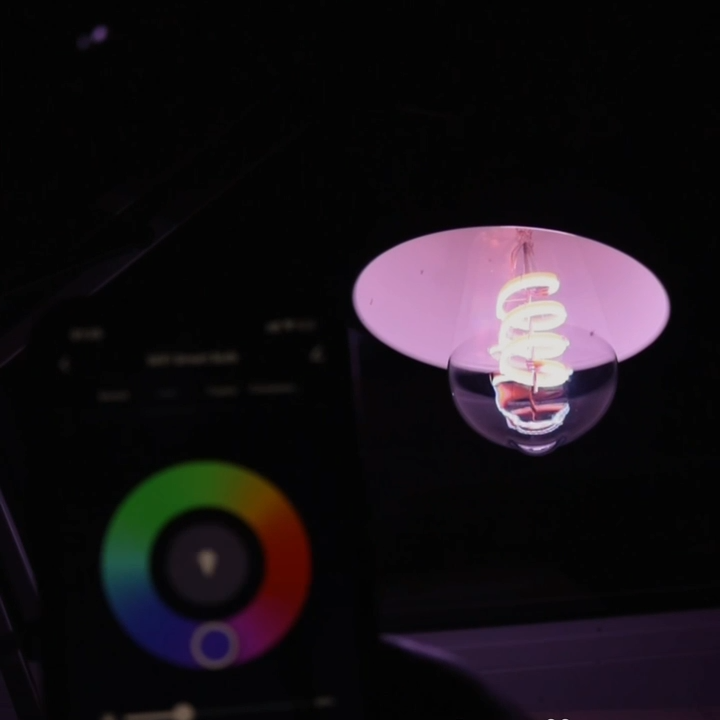 Смарт-лампа Moes RGB ST64 - фото 4