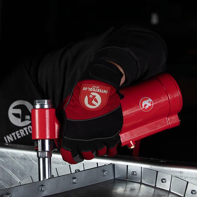 Пистолет заклепочный пневматический в кейсе с аксессуарами - фото 14 Пистолет заклепочный пневматический в кейсе с аксессуарами - фото 14