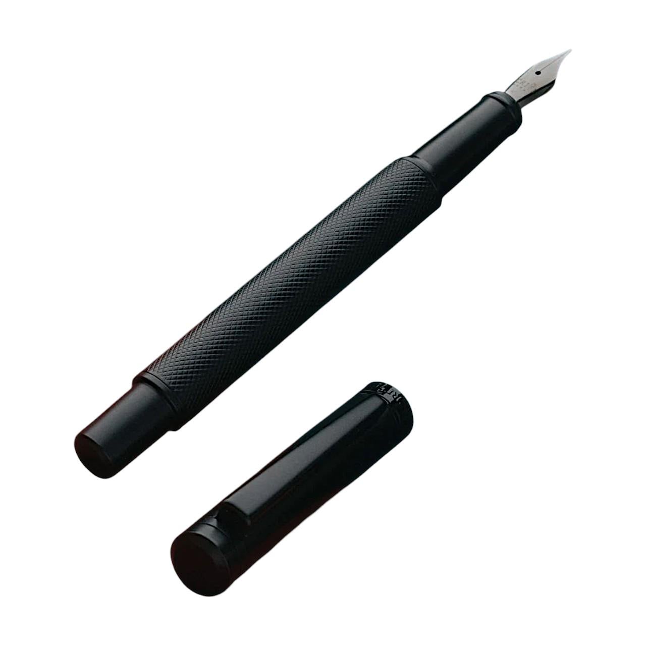 Ручка пір'яна Scrivi Black Fountain Pen Fine Nib у подарунковій упаковці (34118245)