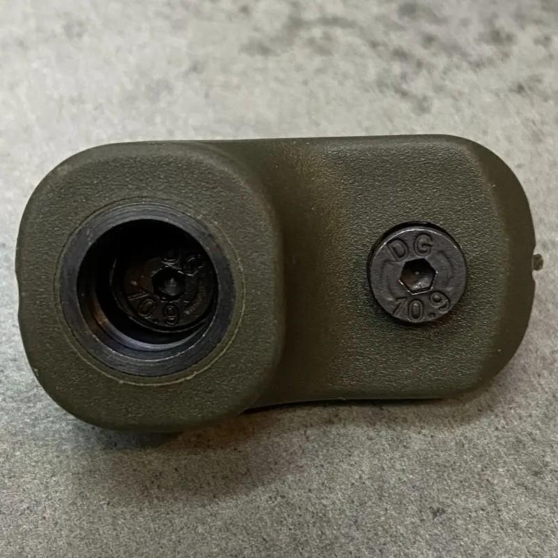 Гнездо посадочное под антабку DLG Tactical QD DLG-150 на крепление M-LOK Олива (241712) - фото 2 Гнездо посадочное под антабку DLG Tactical QD DLG-150 на крепление M-LOK Олива (241712) - фото 2