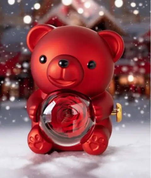 Скринька-ведмідь з трояндою в колбі Червоний (749914)