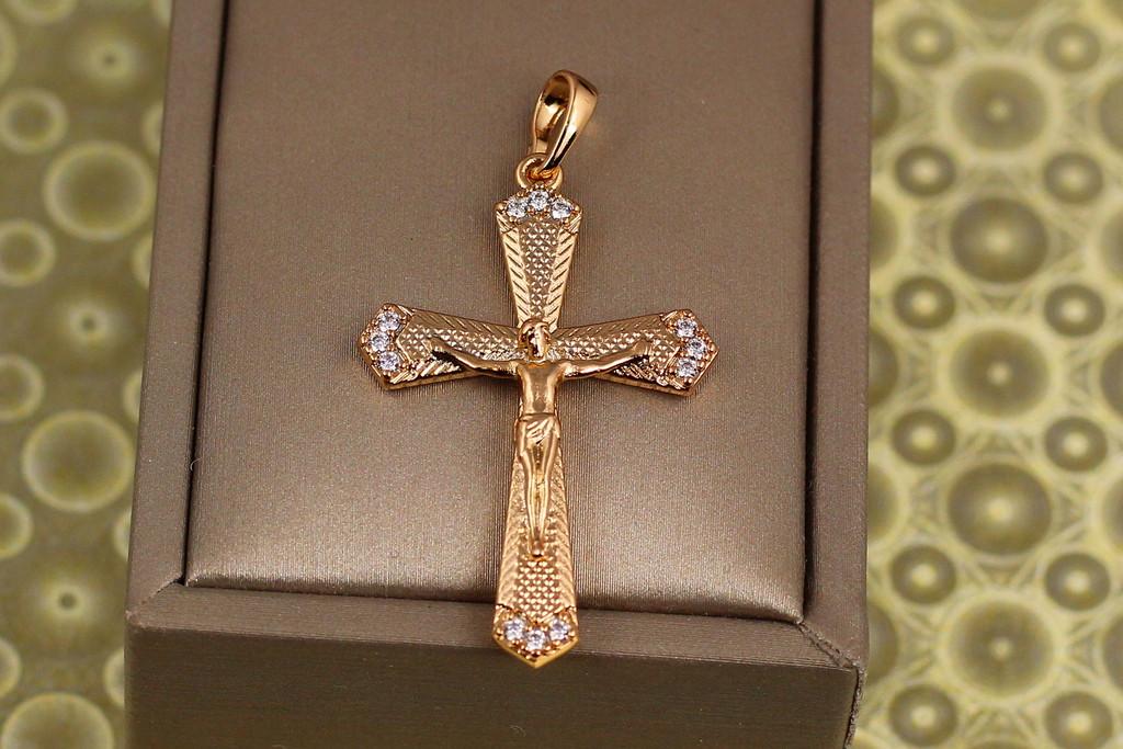 Крестик Xuping Jewelry заостренный с распятием 3,8 см Золотистый (1992661778)