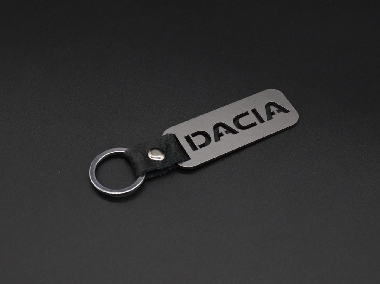 Брелок автомобильный для ключей Dacia 10х2,5 см Серебристый (1145549251)