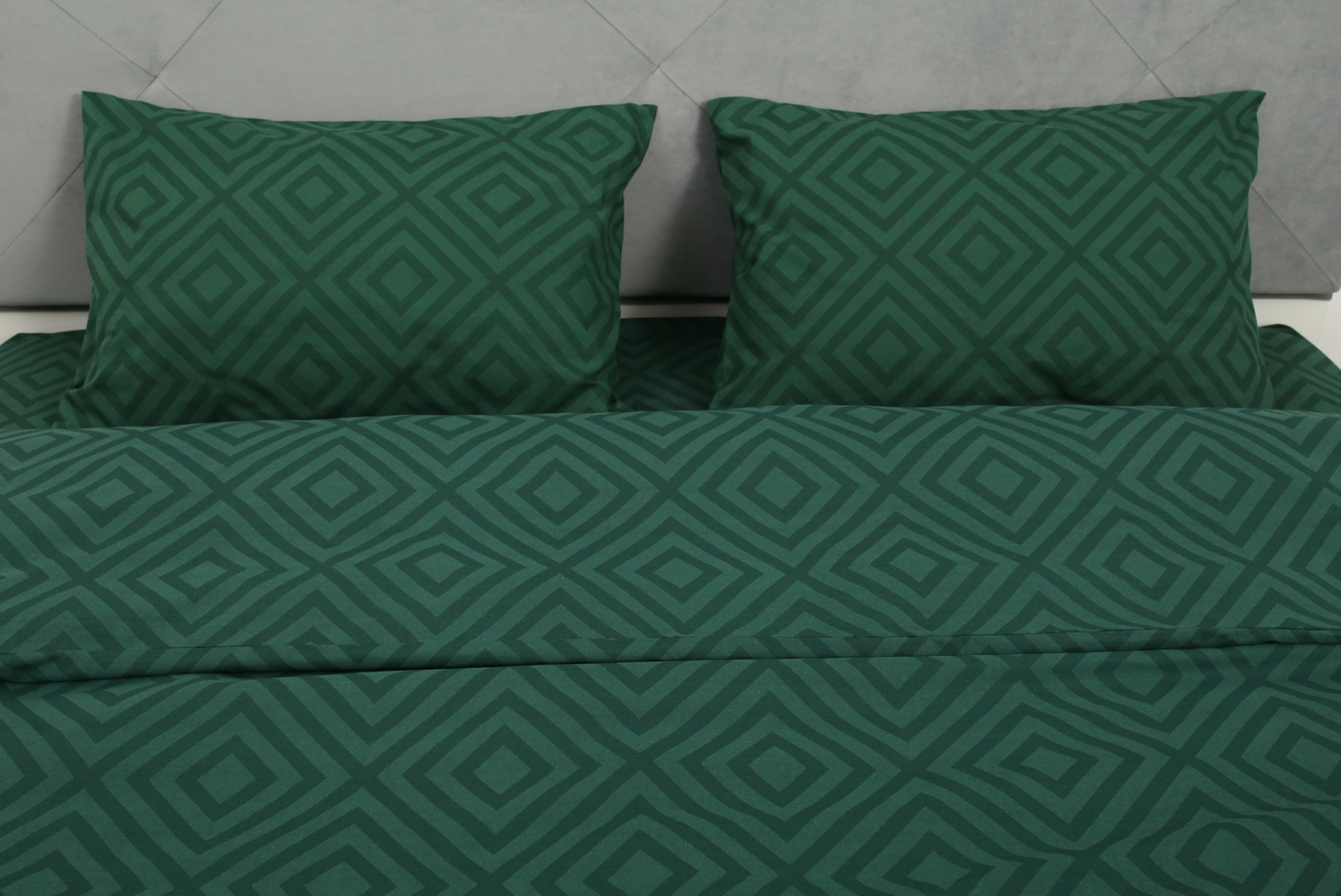 Комплект постельного белья Amore Glux-134 бязь Темно-зеленый (KPB-A1,5-GLux-134green (70x70)_) - фото 3 Комплект постельного белья Amore Glux-134 бязь Темно-зеленый (KPB-A1,5-GLux-134green (70x70)_) - фото 3