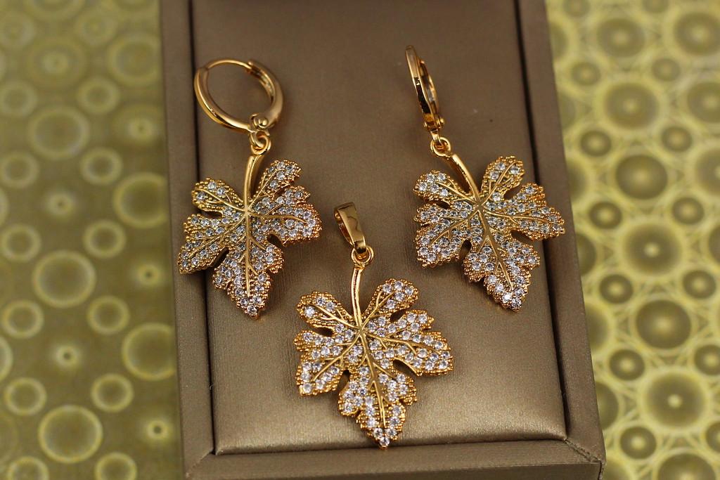Набор Xuping Jewelry Листочек клена Золотистый