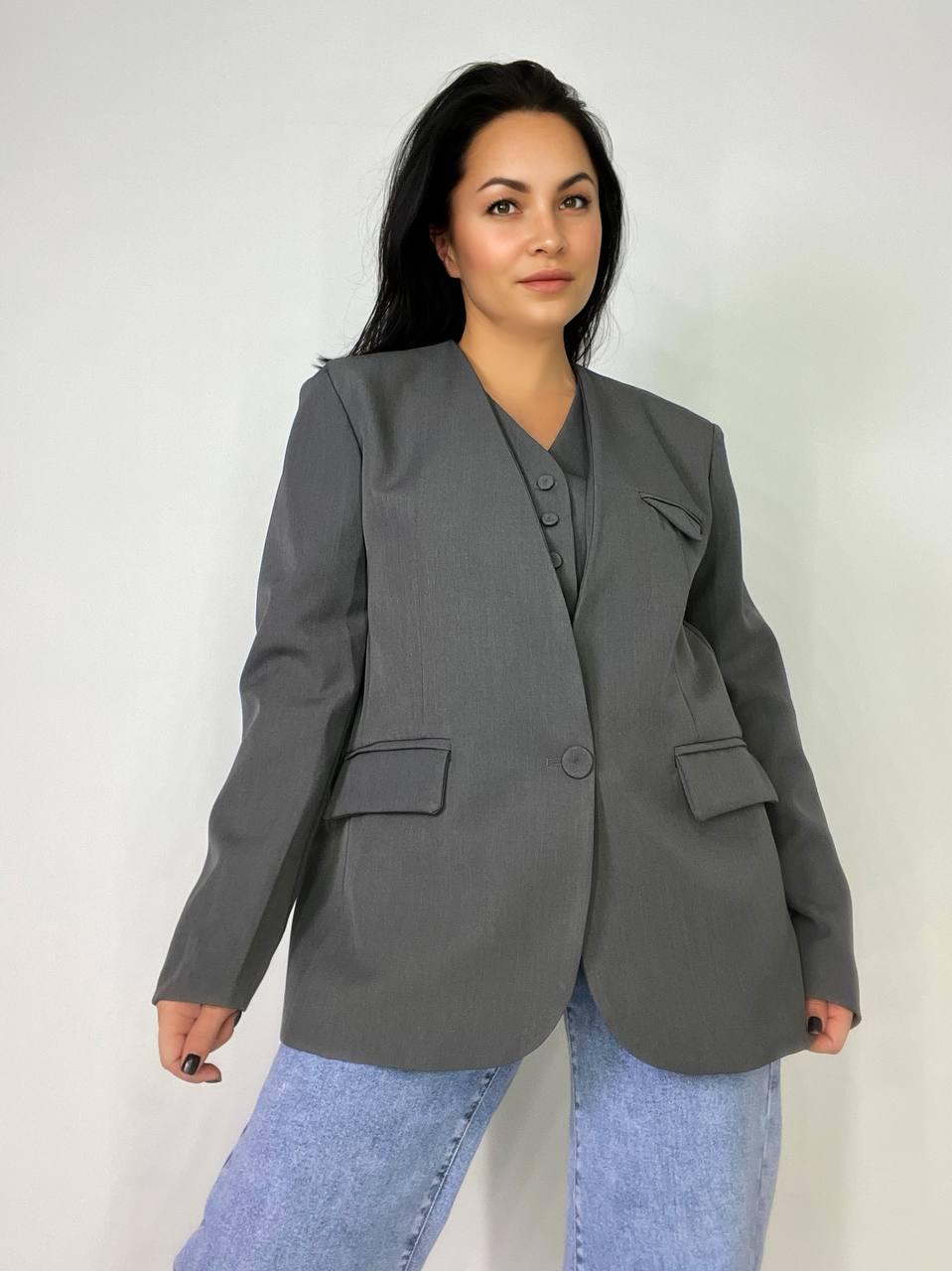 Пиджак женский Qidian 9329 двойка имитация жилетки свободный широкий крой OS Серый (3769) - фото 5 Пиджак женский Qidian 9329 двойка имитация жилетки свободный широкий крой OS Серый (3769) - фото 5