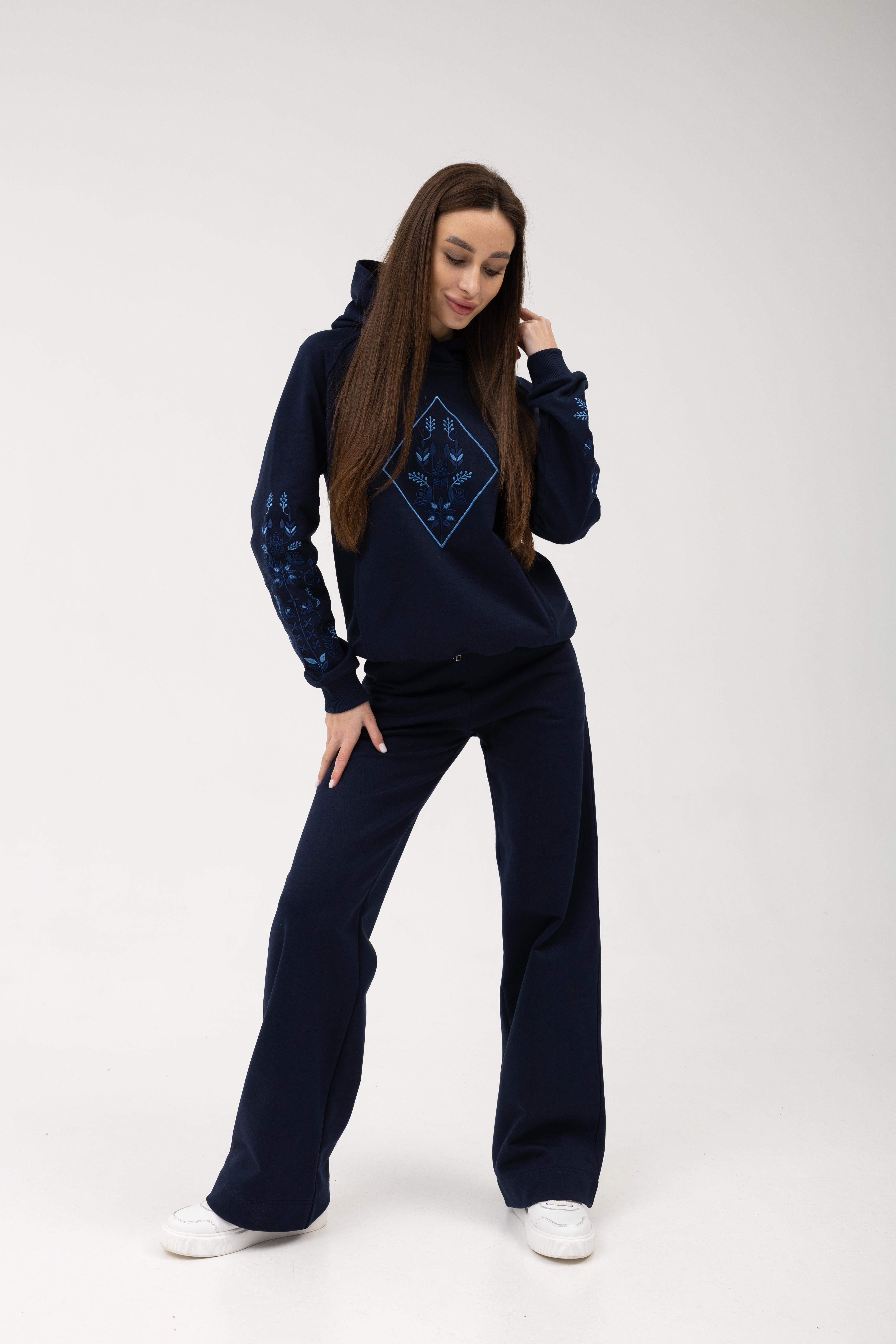Прогулянковий костюм жіночий Lookeriya худі з вишивкою Зорі та палаццо тринитка 3XL Синій (31885220)