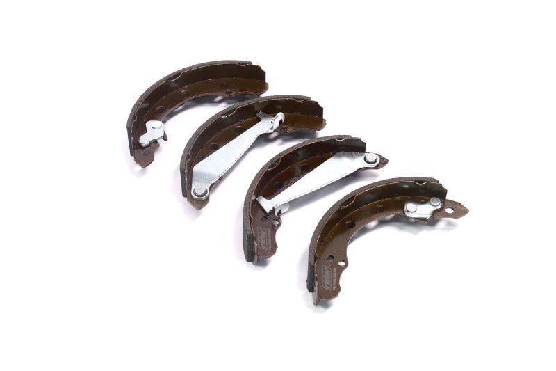 Колодки тормозные барабанные RIDER RD.2638.GS8526 Skoda Fabia chery amulet geely задние