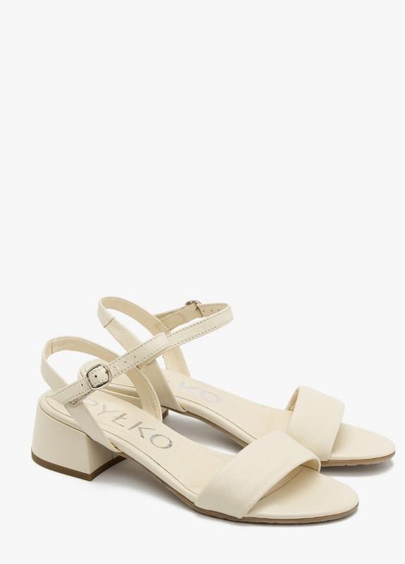 Босоножки женские RYLKO на низком каблуке кожаные р. 38 Кремовый (3MF36_T3 _1SU) Босоножки женские RYLKO на низком каблуке кожаные р. 38 Кремовый (3MF36_T3 _1SU)