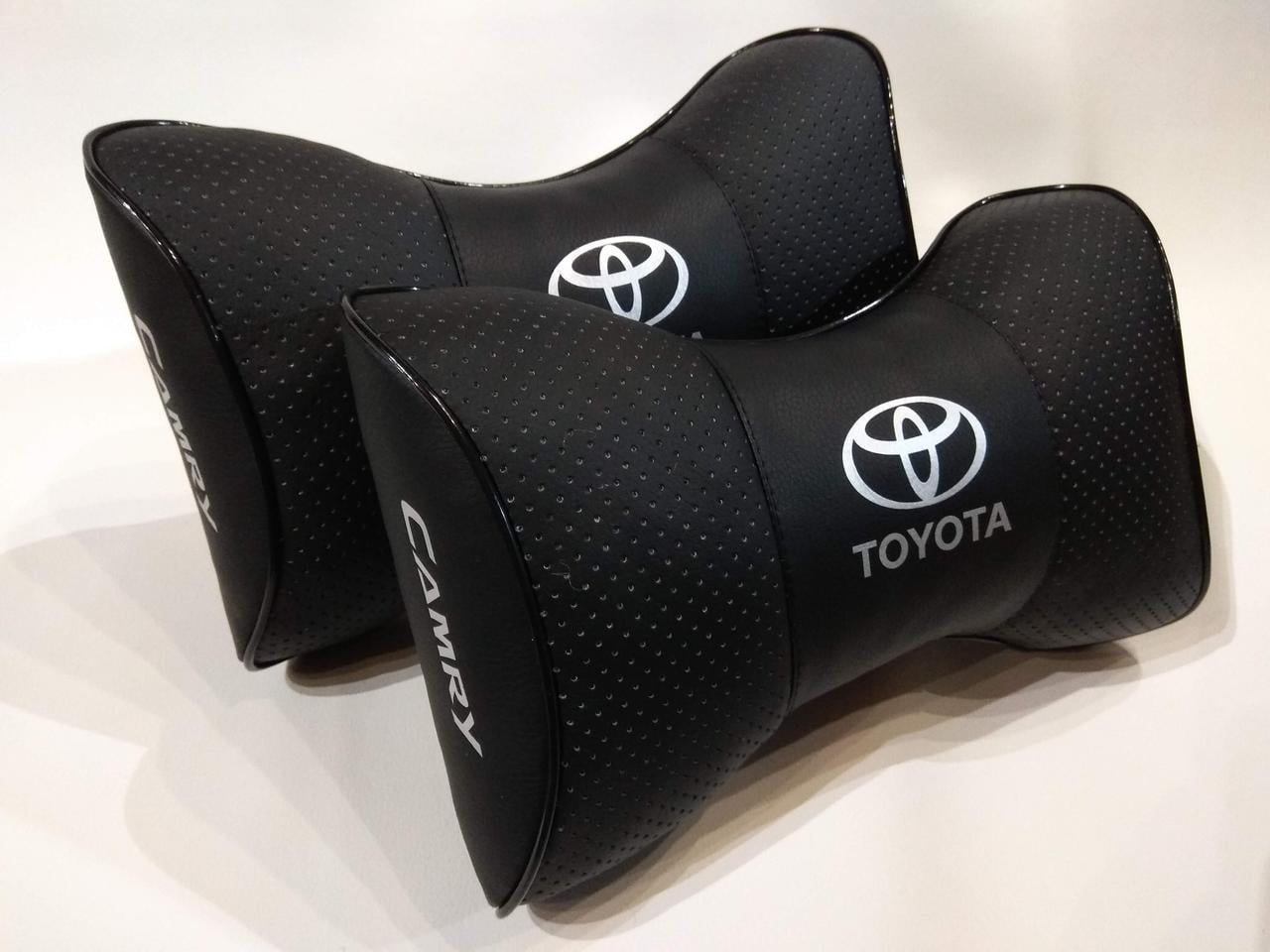 Подушка на подголовник авто Toyota 2 шт. (00451)