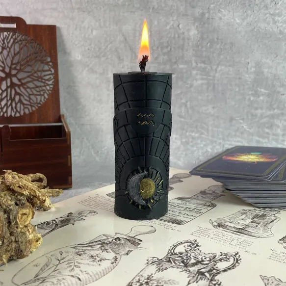 Свеча восковая Водолей Черный (18880490)