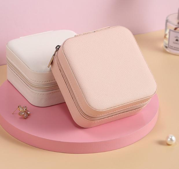 Шкатулка для украшений 10х5х10 см Пудровый (ШДД-17-3) - фото 5 Шкатулка для украшений 10х5х10 см Пудровый (ШДД-17-3) - фото 5