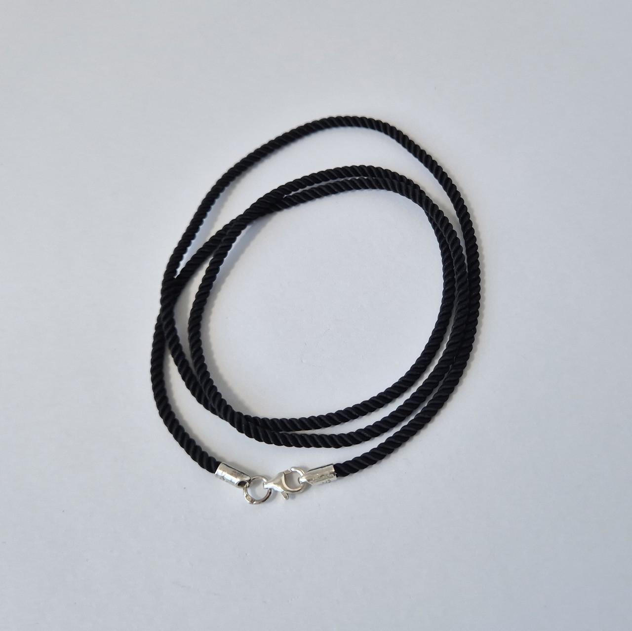 Шнурок на шию Мілан шовковий срібло 925 проби 1,04 г 2,5 мм 65 см Чорний (6010/2,5шн) - фото 2 Шнурок на шию Мілан шовковий срібло 925 проби 1,04 г 2,5 мм 65 см Чорний (6010/2,5шн) - фото 2