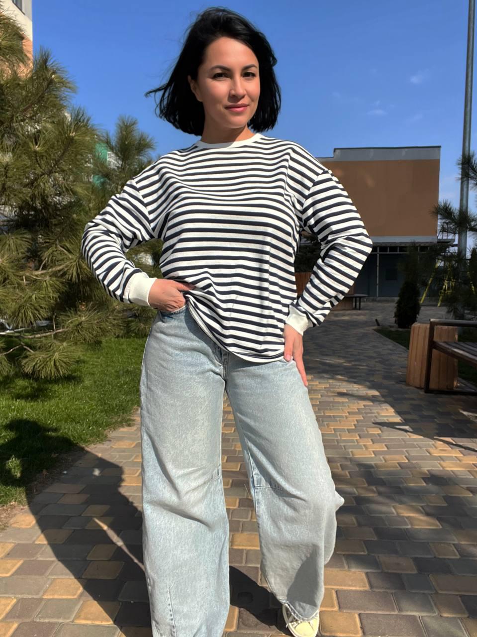 Лонгслів жіночий TEXTURE 1255 реглан смуга вільний крій OS Темно-синій (1432) - фото 3 Лонгслів жіночий TEXTURE 1255 реглан смуга вільний крій OS Темно-синій (1432) - фото 3