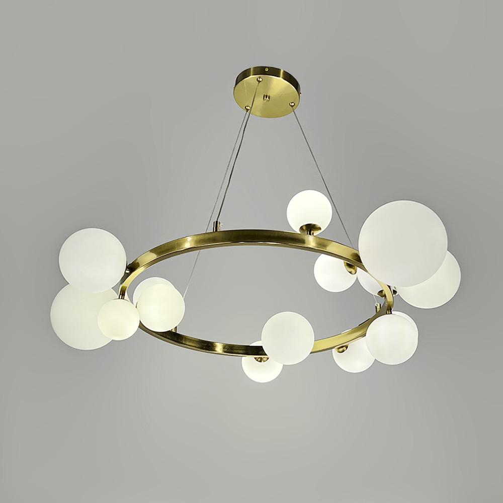 Люстра кольцевая с 15 белыми плафонами в латунном корпусе Ø 85 см (AT 32/15R AB+WT) - фото 2 Люстра кольцевая с 15 белыми плафонами в латунном корпусе Ø 85 см (AT 32/15R AB+WT) - фото 2