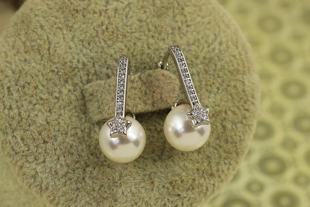 Серьги Xuping Jewelry Звездопад с жемчужиной 2 см Серебристый (34908072)