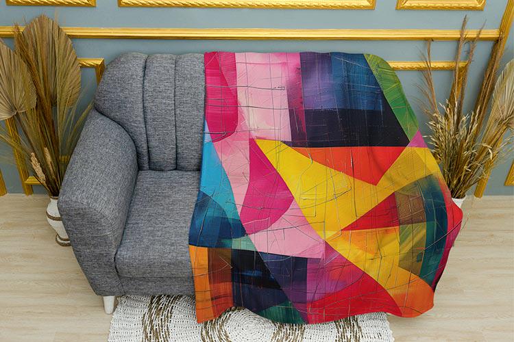 Плед Разноцветные фигуры Абстрактный фон плюш однослойный 135х150 см (114262)