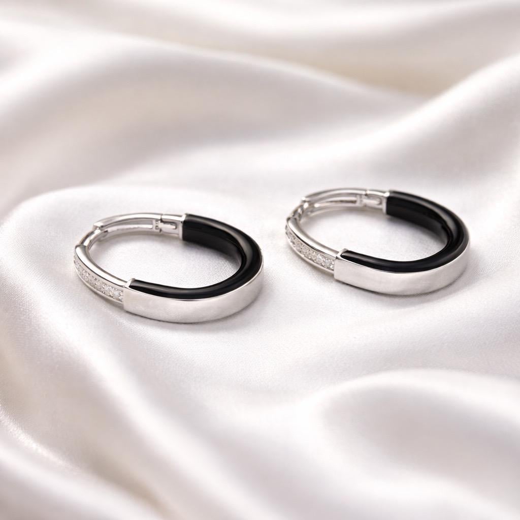 Серьги серебряные LoveR кольца с черной эмалью и фианитами с английским замком