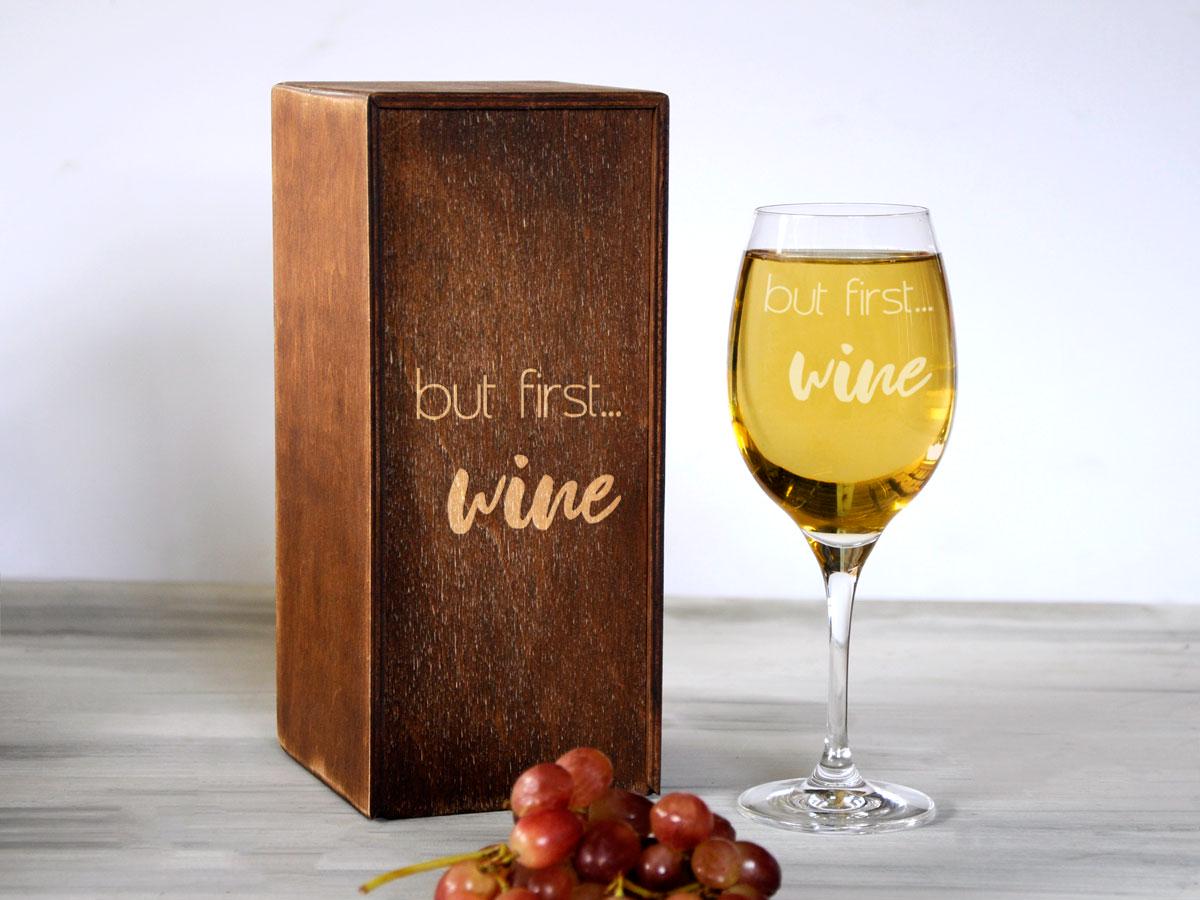 Бокал для вина Woodpresent But First Wine в деревянной коробке 360 мл