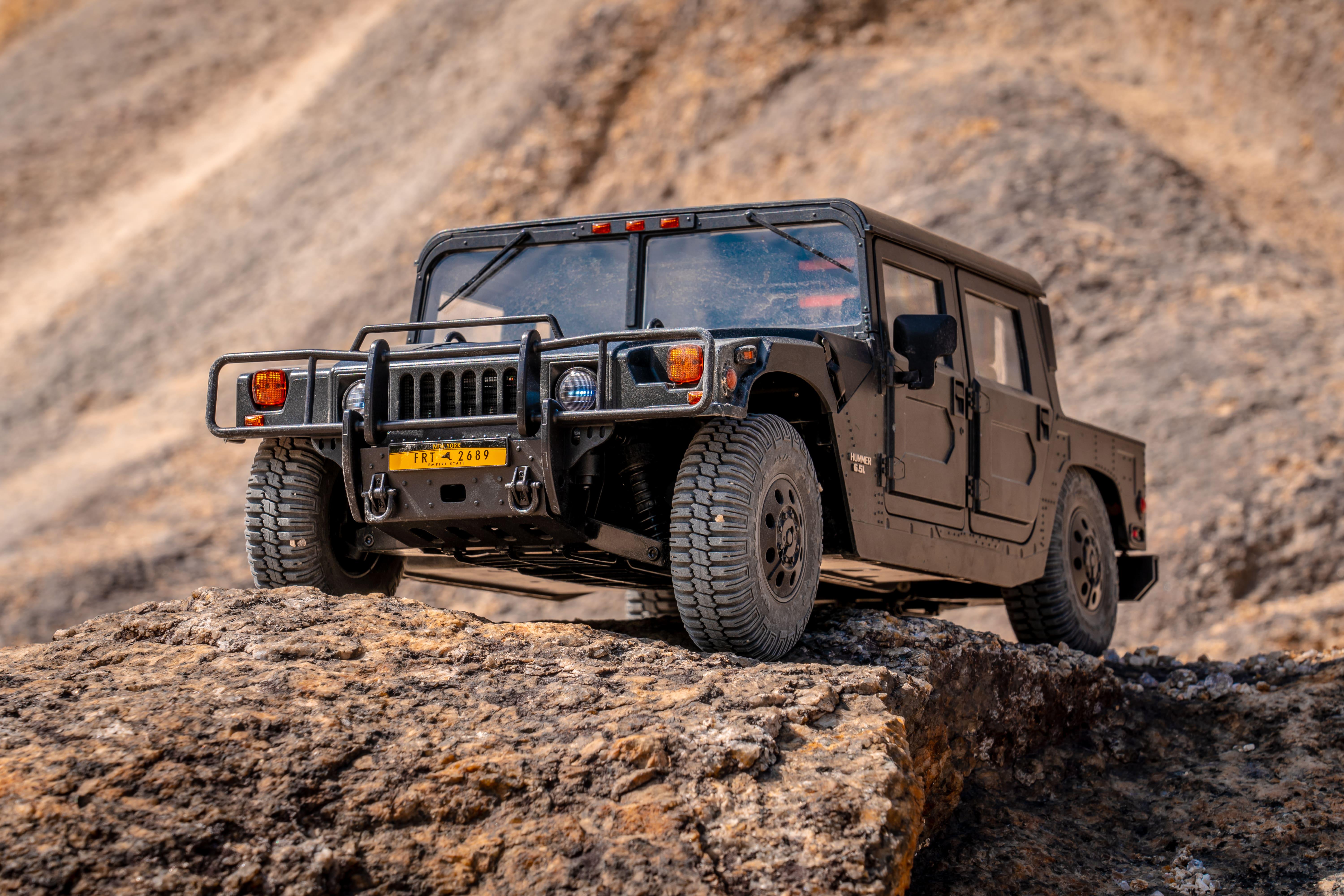 Машинка на радиоуправлении FMS 1:12 HUMMER RS Black - фото 44 Машинка на радиоуправлении FMS 1:12 HUMMER RS Black - фото 44