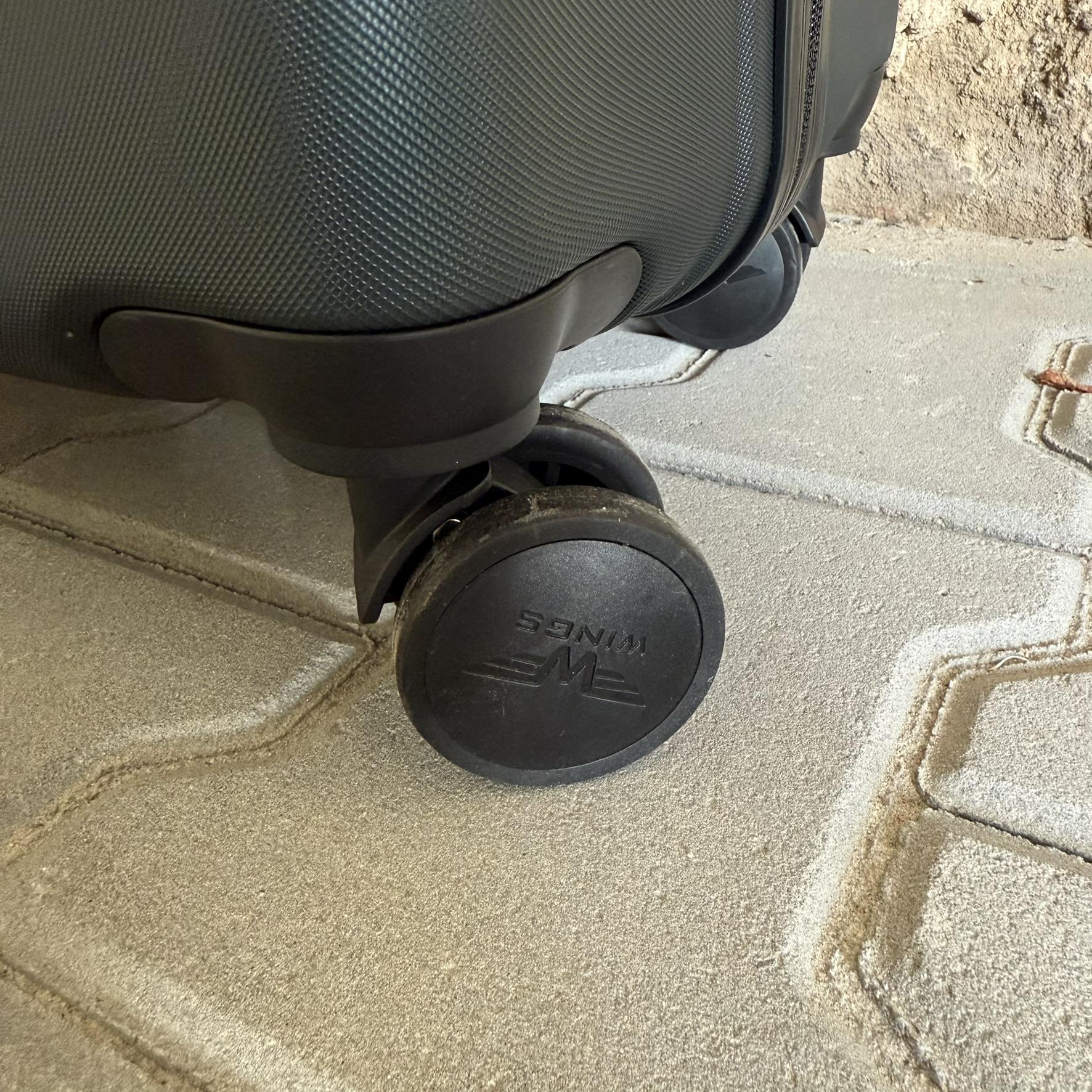 Чемодан Wings PEA01 дорожный L Зеленый (26557302) - фото 8 Чемодан Wings PEA01 дорожный L Зеленый (26557302) - фото 8