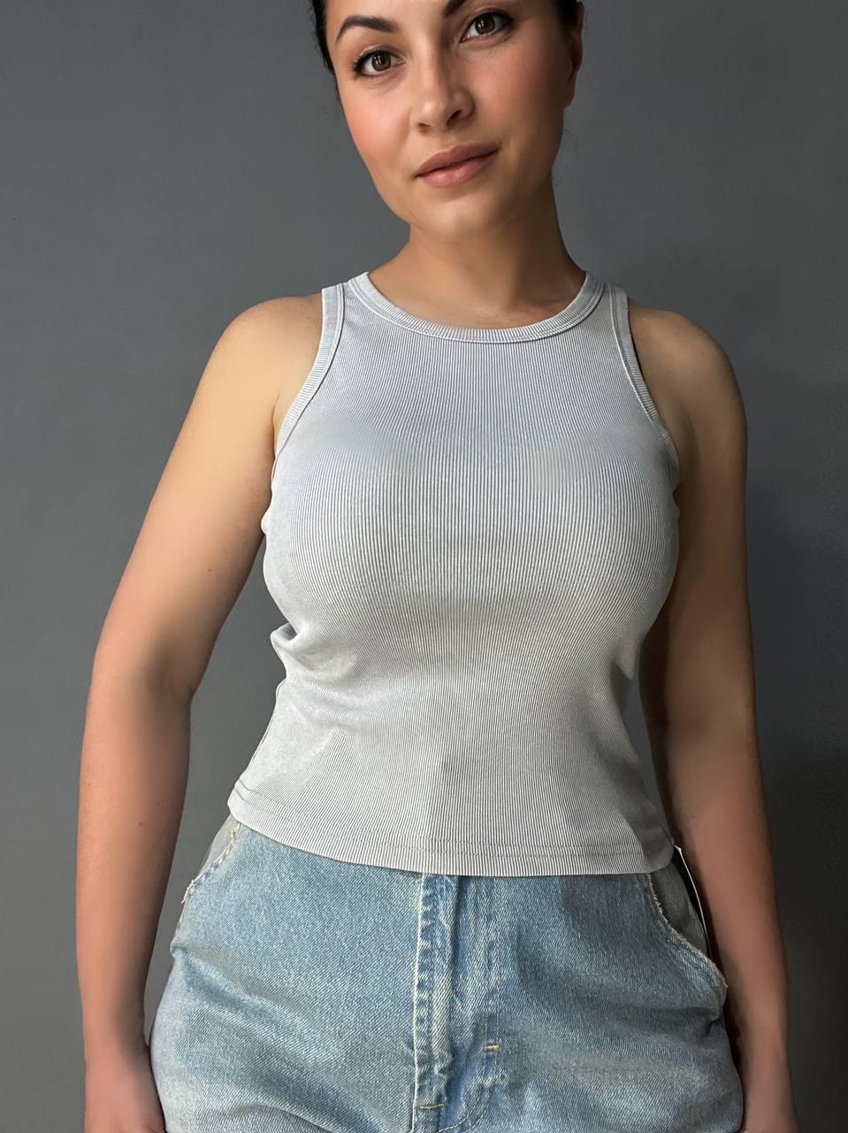 Женская майка AN 2733 в рубчик с порезанными швами OS Бежевый (26794580) - фото 5 Женская майка AN 2733 в рубчик с порезанными швами OS Бежевый (26794580) - фото 5