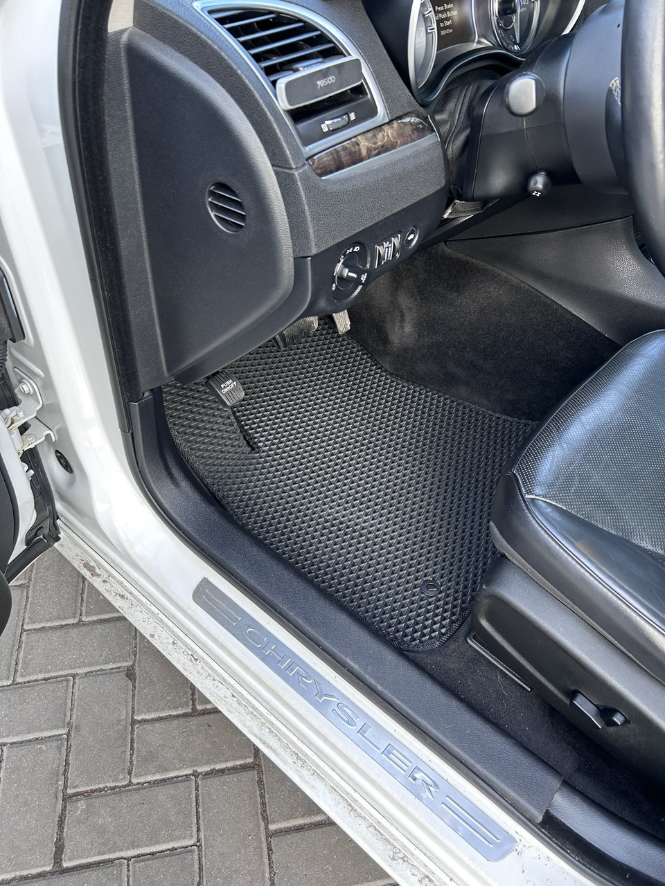 Автоковрики в салон EVA для Chrysler 300 C 2011 (1431815633) Автоковрики в салон EVA для Chrysler 300 C 2011 (1431815633)