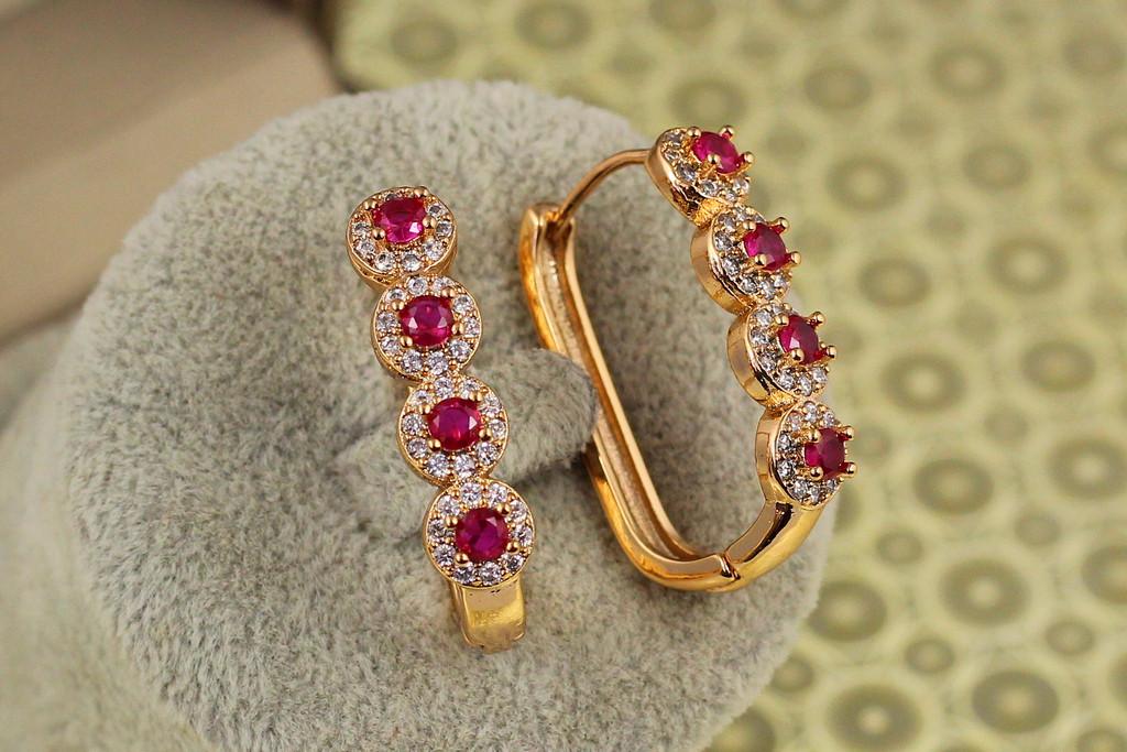 Серьги Xuping Jewelry квартет с малиновыми камнями 3,1 см Золотистый (2577545291)