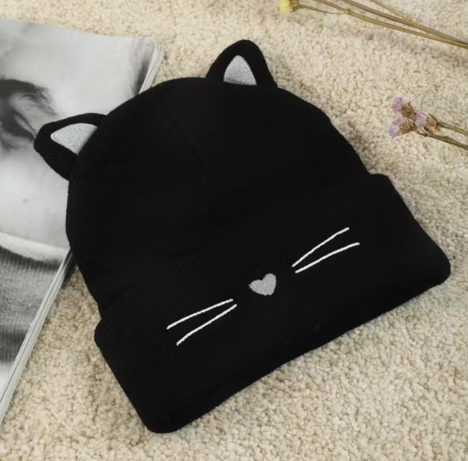 Шапка тепла жіноча з вушками Котика Чорний (ШЧВ5) Шапка тепла жіноча з вушками Котика Чорний (ШЧВ5)