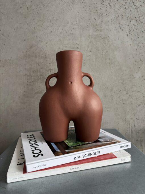 Ваза в форме женской попы Лола 25х18 см Шоколадный - фото 5