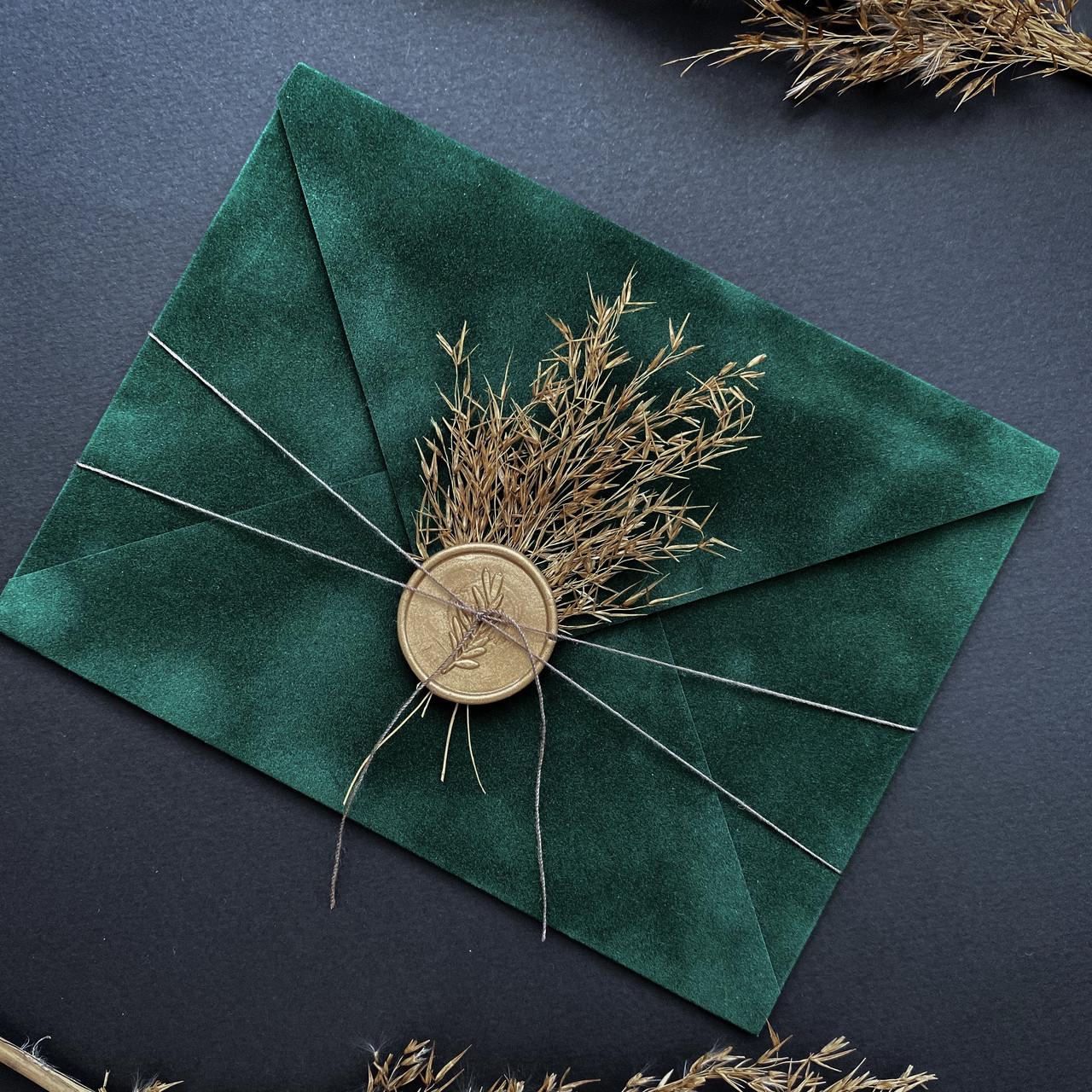 Конверт оксамитовий без підкладки 15х11 см на магнітній застібці з печаткою та декором Зелений (1773148541) Конверт оксамитовий без підкладки 15х11 см на магнітній застібці з печаткою та декором Зелений (1773148541)